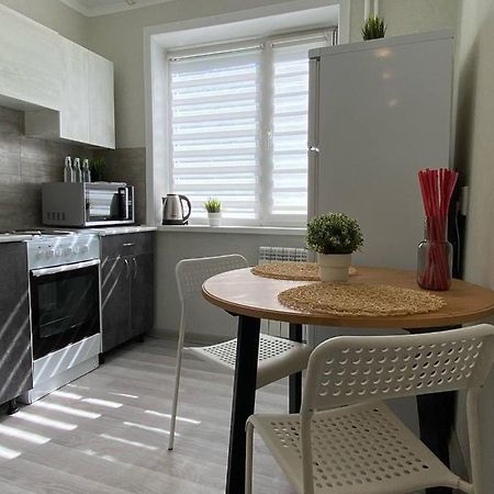 Seafront apartment Pawlodar Exterior foto